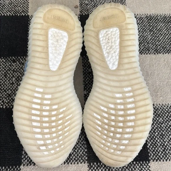 Yeezy Boost 350 ‘Mono Ice’ - Picture 6 of 7